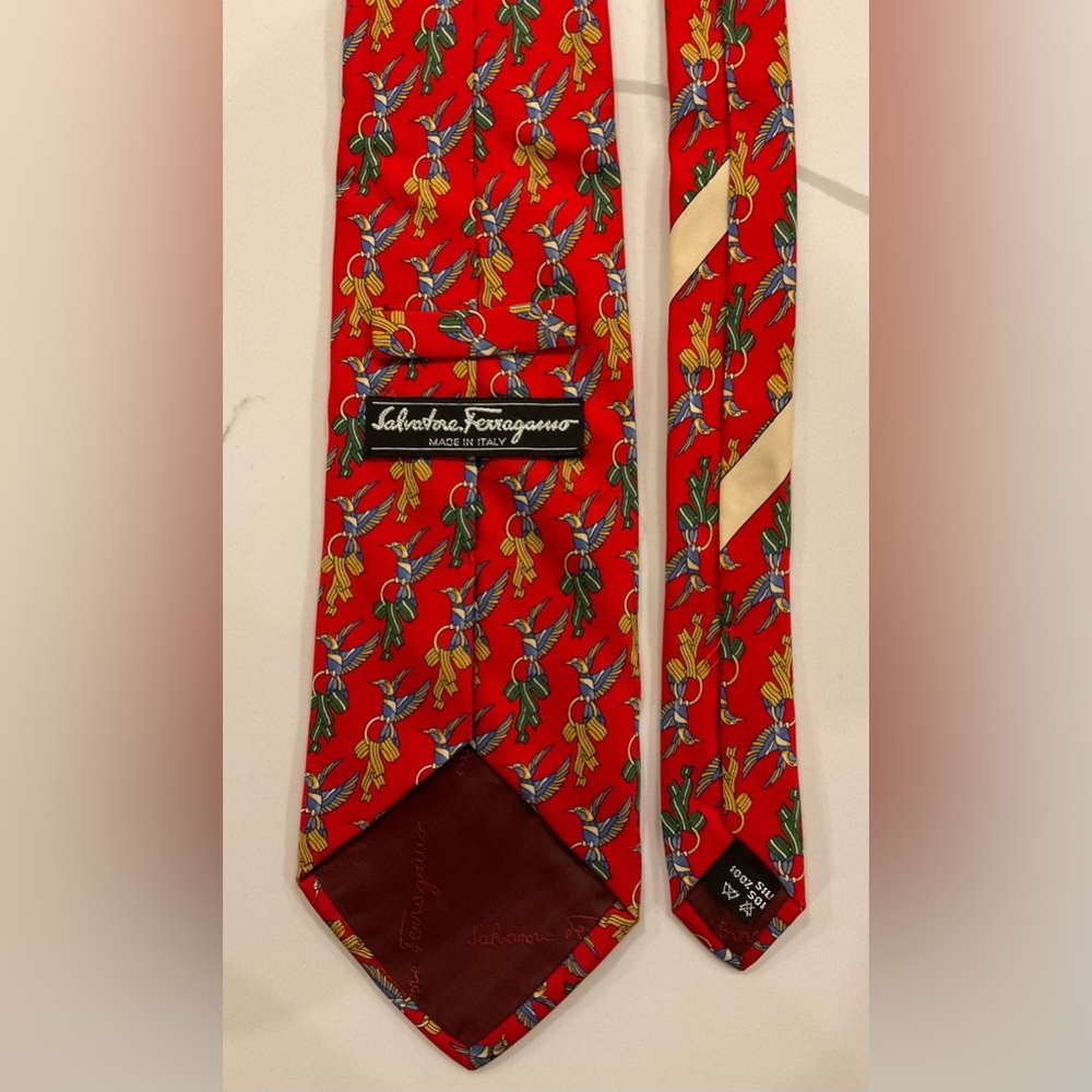 Salvatore Ferragamo-Vintage Silk necktie. Red/Navy/Gold/ Birds